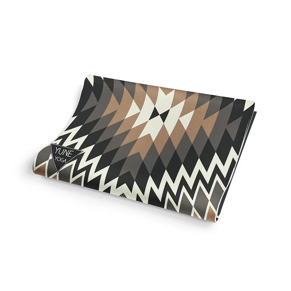 Red Rocks Sands Yoga Mat – 6 mm Extra Thick, Double-Sided Non-Slip, Eco-Friendly PER with UV-Printed Desert Design | Yune Yoga-4